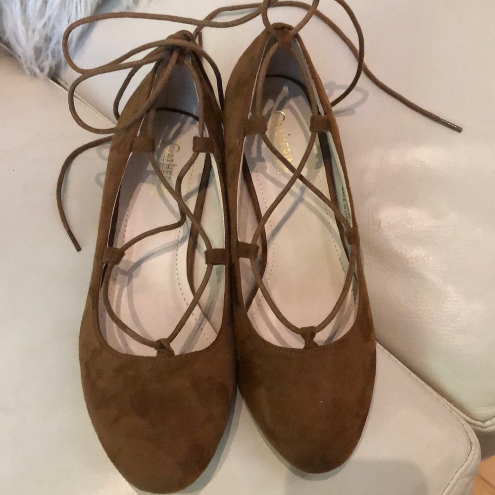 Catherine Malandrino Staceey Thin Strappy ace Up Faux Suede shoe